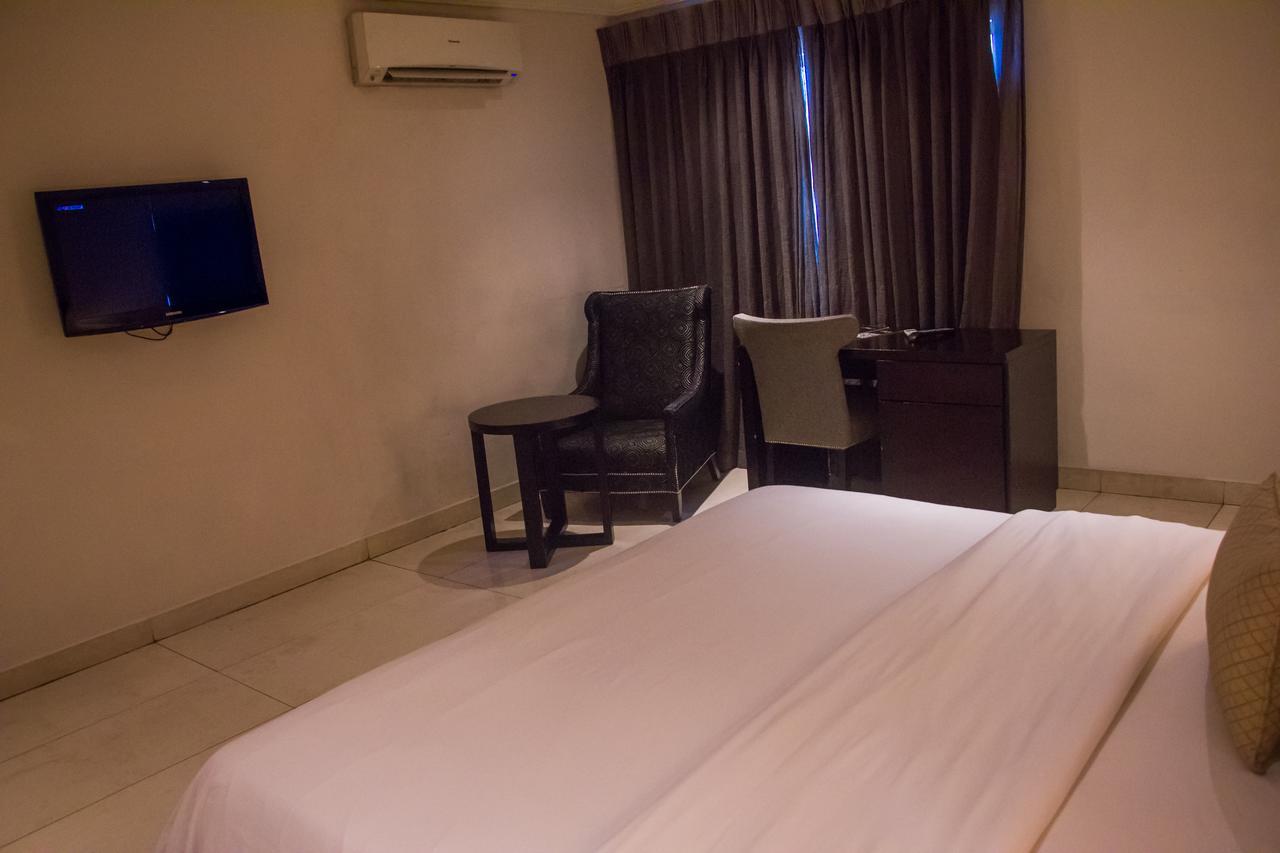 S & S Hotel & Suites Lagos Kültér fotó