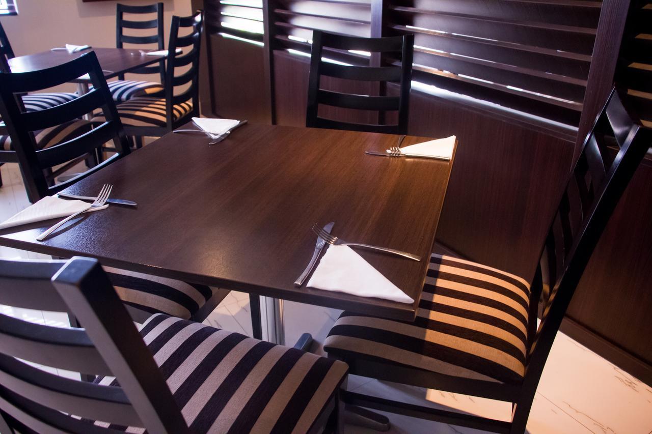 S & S Hotel & Suites Lagos Kültér fotó