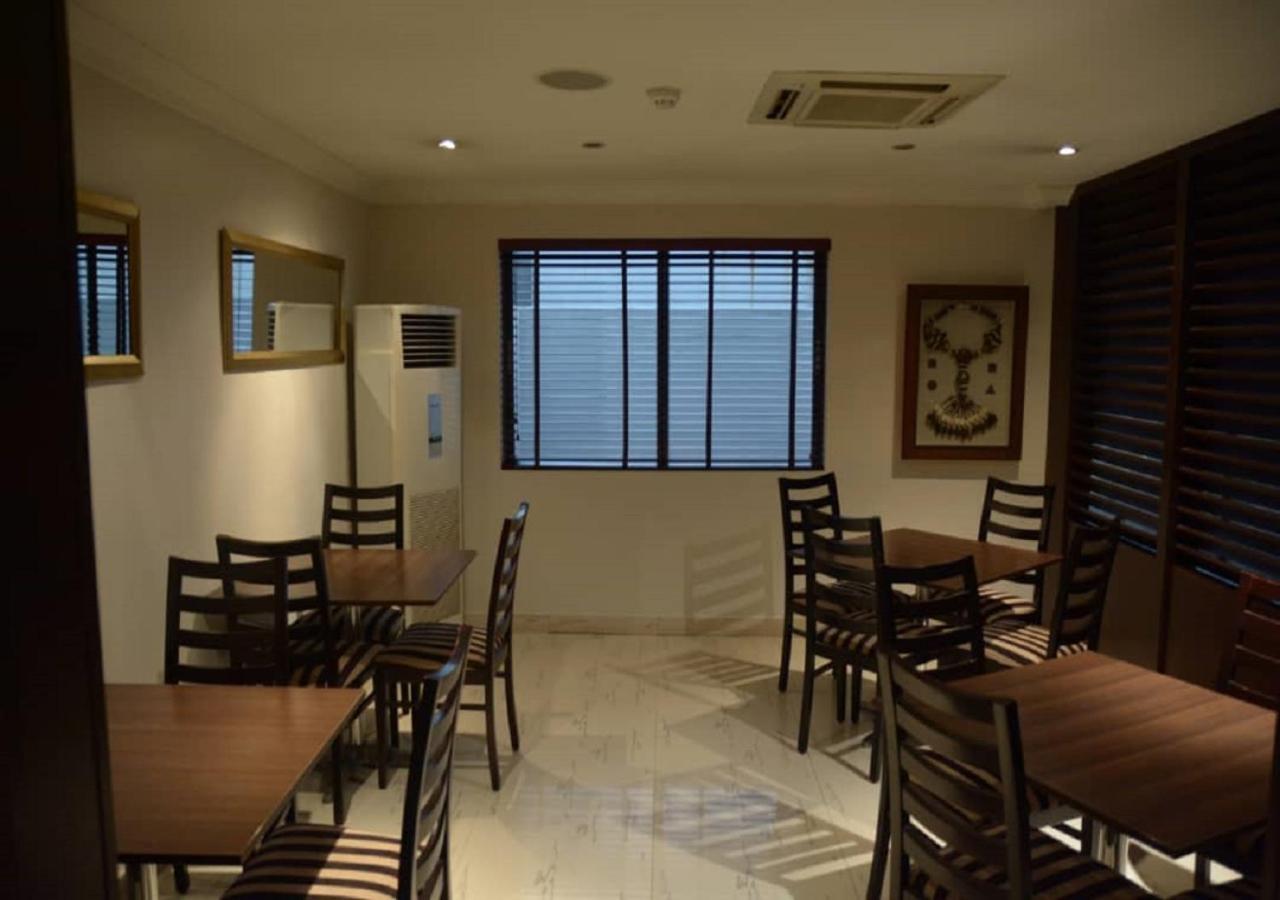 S & S Hotel & Suites Lagos Kültér fotó