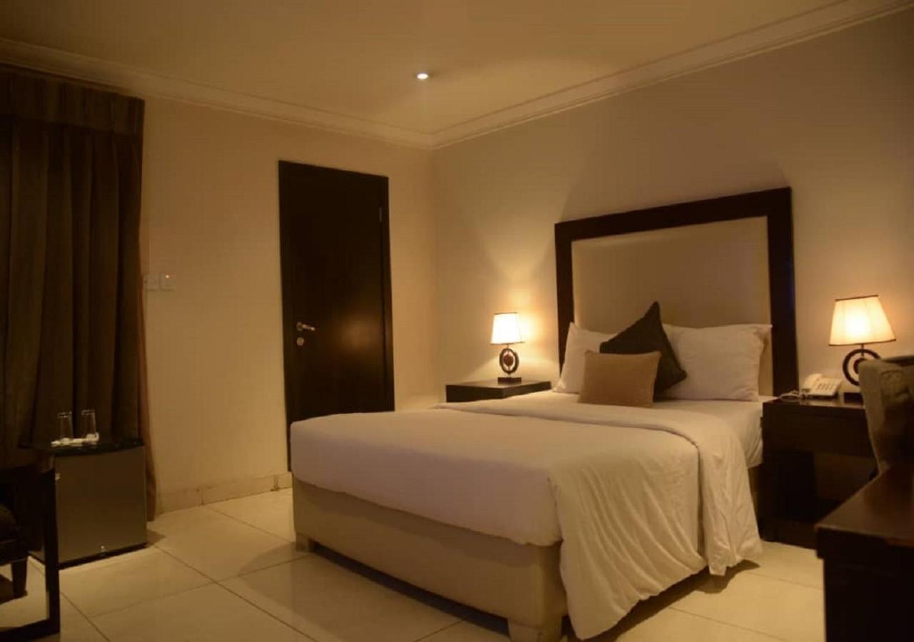 S & S Hotel & Suites Lagos Kültér fotó