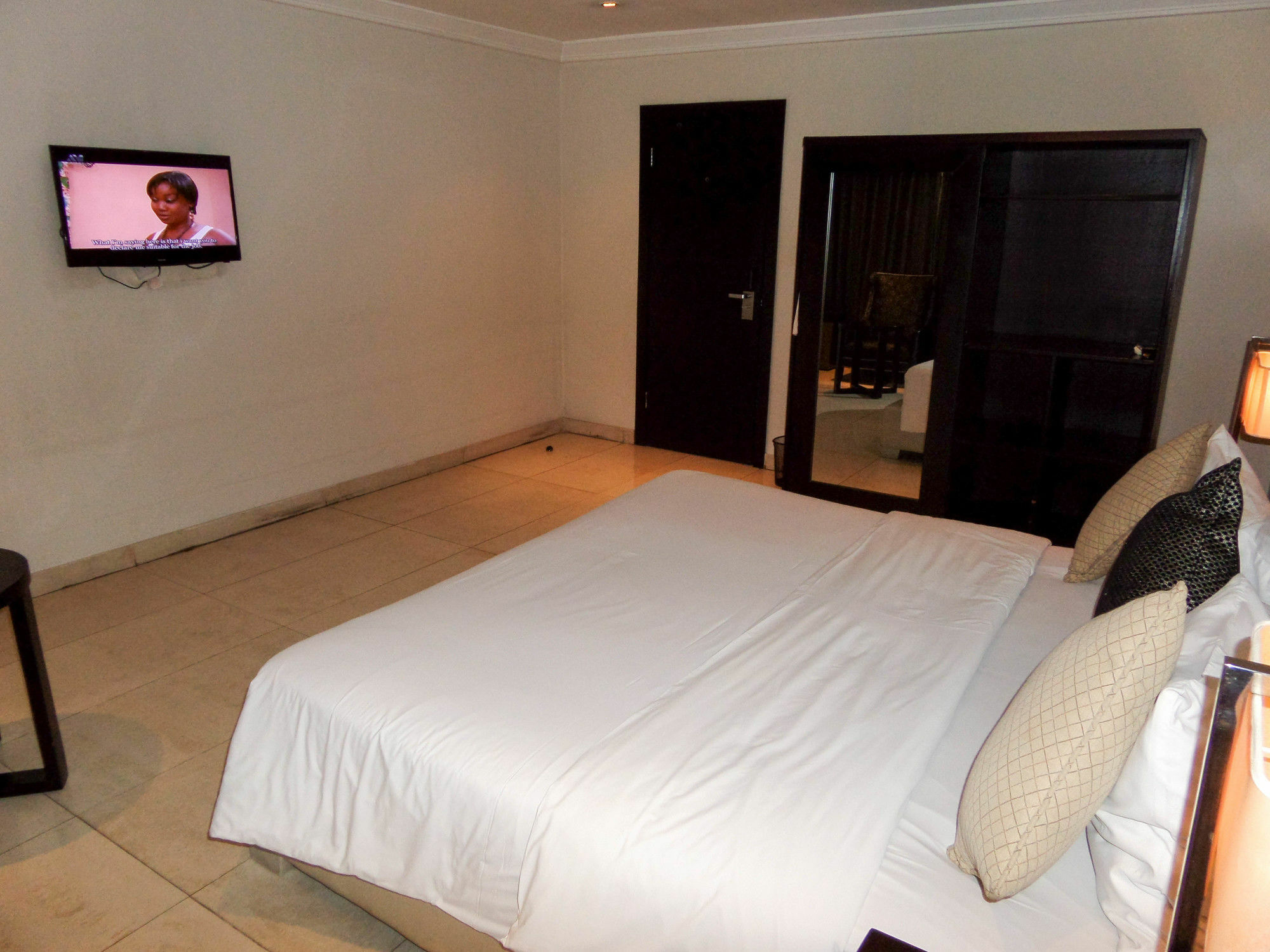 S & S Hotel & Suites Lagos Kültér fotó