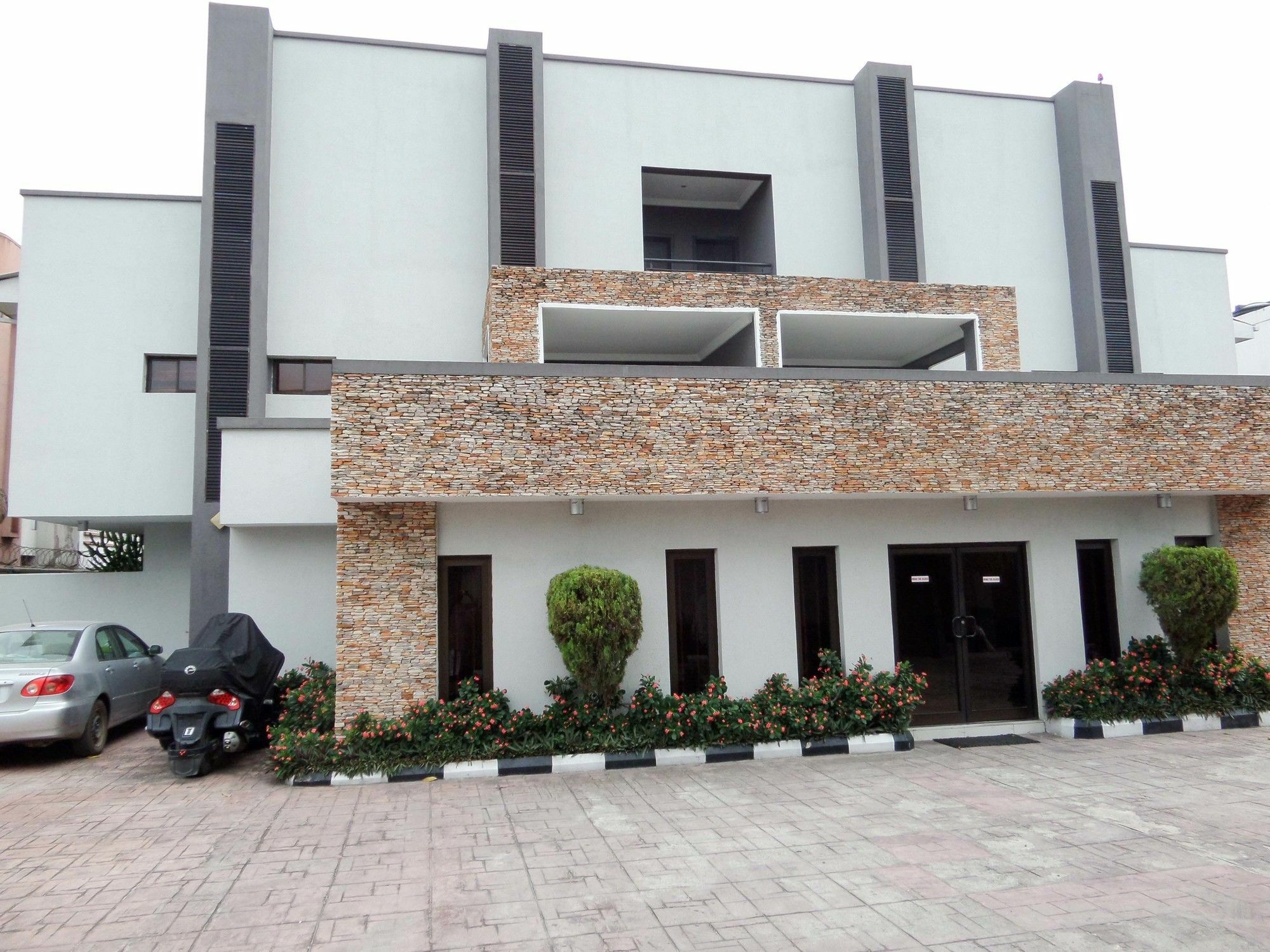 S & S Hotel & Suites Lagos Kültér fotó