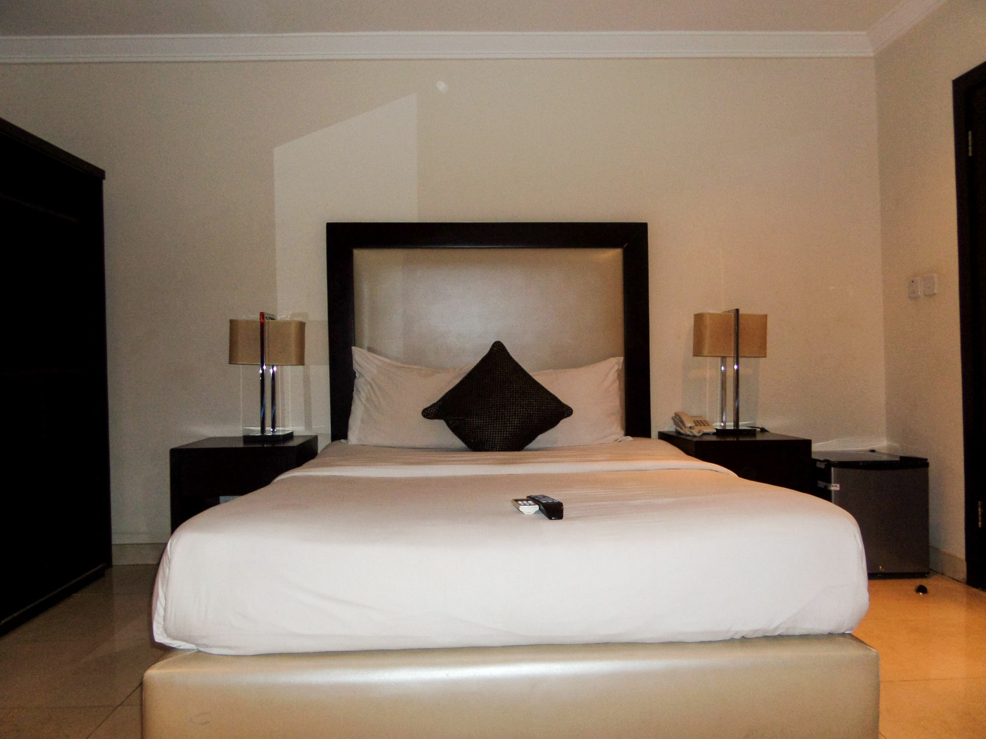 S & S Hotel & Suites Lagos Kültér fotó